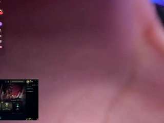 nyveth Live Webcam on CamSoda