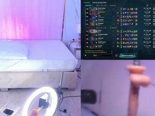 nyveth's CamSoda show and profile