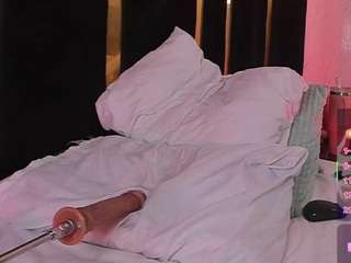 nyveth, female webcam model,  years old, on live webcam