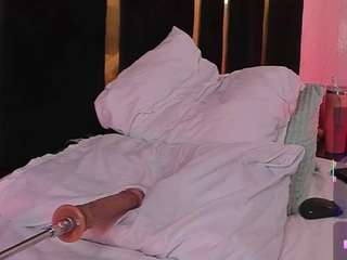 nyveth Live Webcam on CamSoda