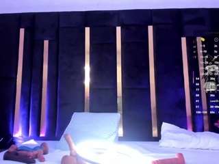 nyveth's CamSoda show and profile