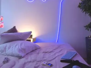 AllieBlow's Live Sex Cam Show