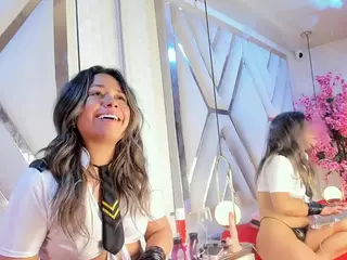 Aylaferrer's Live Sex Cam Show