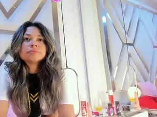 Aylaferrer's Live Sex Cam Show