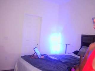 honeykaramel21 Live Webcam on CamSoda