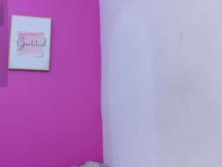 little-beillis Live Webcam on CamSoda