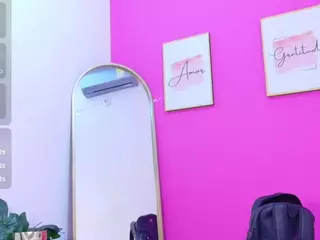 little-beillis's Live Sex Cam Show
