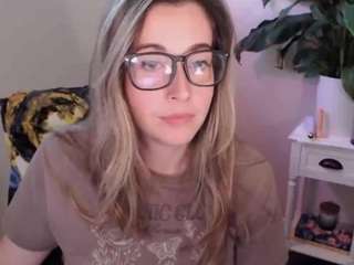 suggestivebehavior webcam