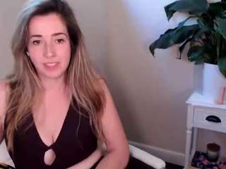 suggestivebehavior webcam