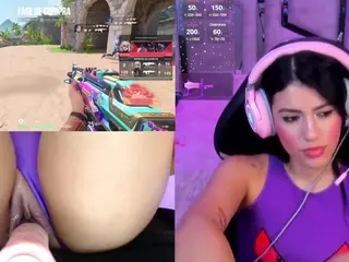 ValentinaGames's Live Sex Cam Show