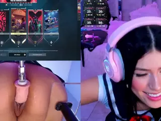 ValentinaGames's Live Sex Cam Show