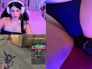 ValentinaGames's Live Sex Cam Show