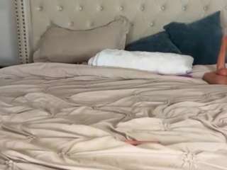 Live webcam model dommelovely on Soda Cams