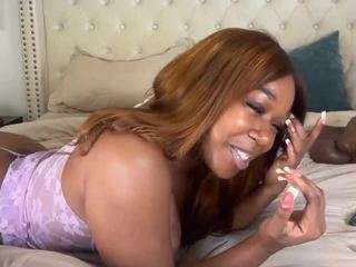 Live webcam model dommelovely on Soda Cams