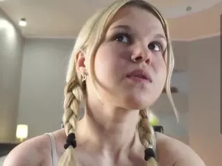 ElgaDanson's Live Sex Cam Show