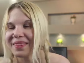 ElgaDanson's Live Sex Cam Show