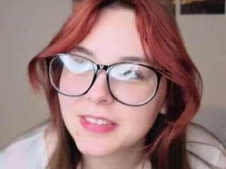 engelgoldston's CamSoda show and profile