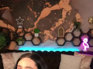 HoneyPeachPeach's Live Sex Cam Show