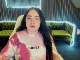 HoneyPeachPeach's Live Sex Cam Show