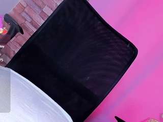 jazlyn-doll Live Webcam on CamSoda