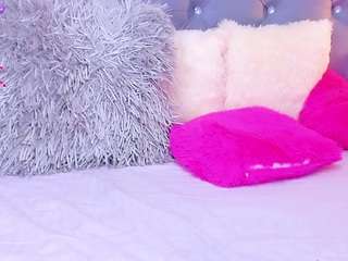 jazlyn-doll Live Webcam on CamSoda