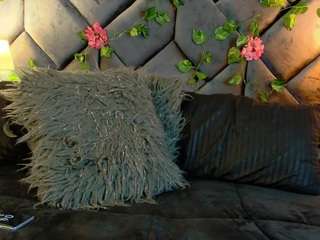 melodystars Live Webcam on CamSoda