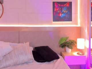  melodyy-rose chat room