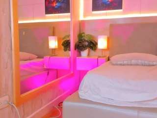 melodyy-rose Live Webcam on CamSoda