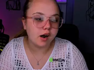 queen-tasty's Live Sex Cam Show