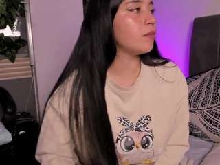 vela-kimm's CamSoda show and profile