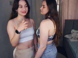 arlettealdridgea webcam model