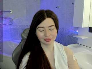 dianamile webcam model