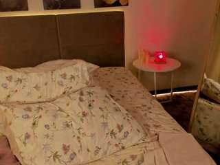 dianamile webcam model