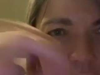 ellachattie webcam