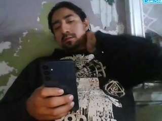 elmonstro690 Live Webcam on {site_name}