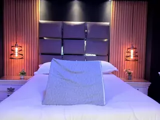 EmilyRoberts9's Live Sex Cam Show