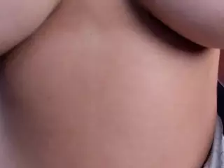 EmilyRoberts9's Live Sex Cam Show