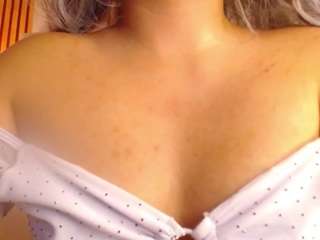 emilytrujillo Live Webcam on CamSoda