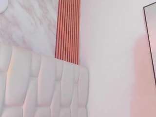 emilytrujillo's CamSoda show and profile