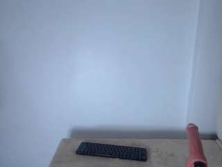 Live cam show with EmilyTrujillo