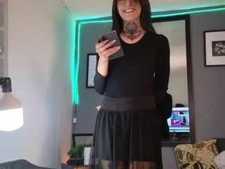 harleyy-xx Live Webcam on CamSoda