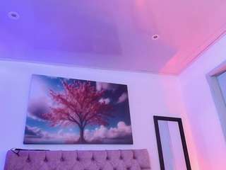 julianaa-castro Live Webcam on CamSoda