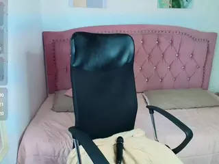 lilytk's Live Sex Cam Show