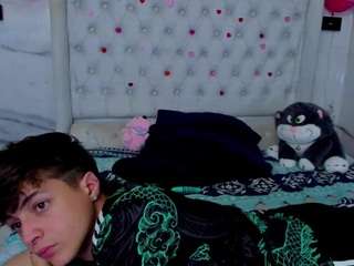 linitharios0305 webcam