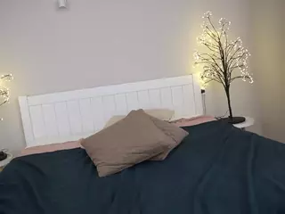 LunaLicks's Live Sex Cam Show