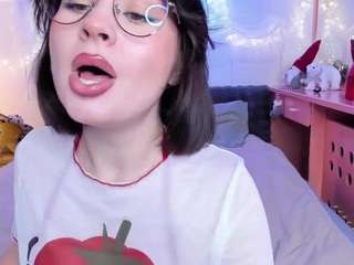 medea-queen Live Webcam on CamSoda