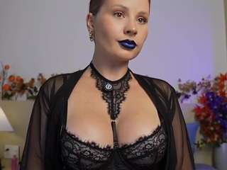 medea-queen