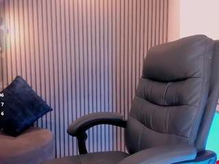 misssnaomi Live Webcam on CamSoda