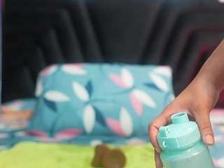 thinsamathagirl live webcam show