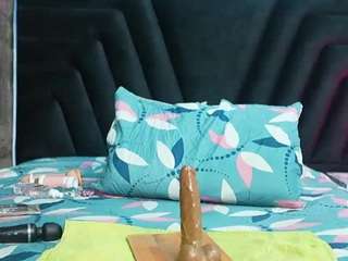 thinsamathagirl live webcam show